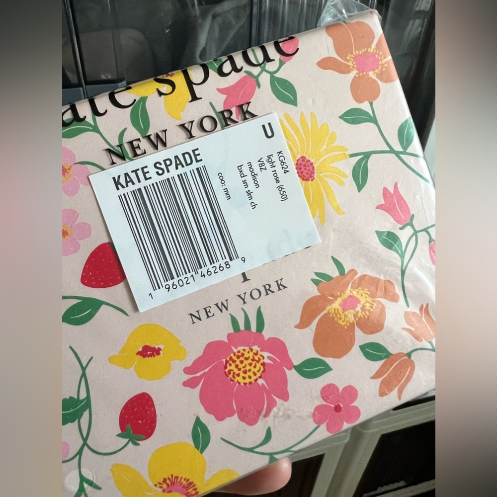 NIB Kate Spade Rose Bud Madison Small Slim Card Holder with box